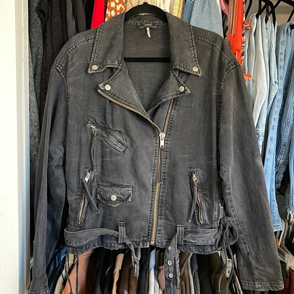 Free people denim jacket - Picture 1 of 7